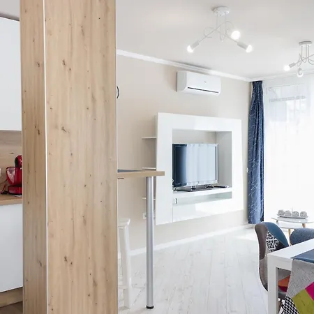 Apartman Sunny Blue One-bedroom Flat With Balcony By Flat Mаnager *