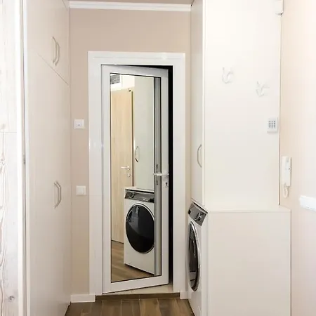 Apartman Sunny Blue One-bedroom Flat With Balcony By Flat Mаnager *