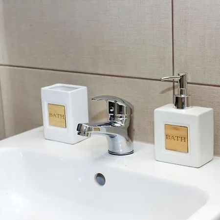 Sunny Blue One-bedroom Flat With Balcony By Flat Mаnager 公寓 *