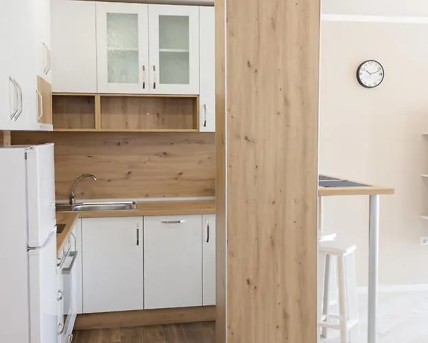 Sunny Blue One-bedroom Flat With Balcony By Flat Mаnager アパート