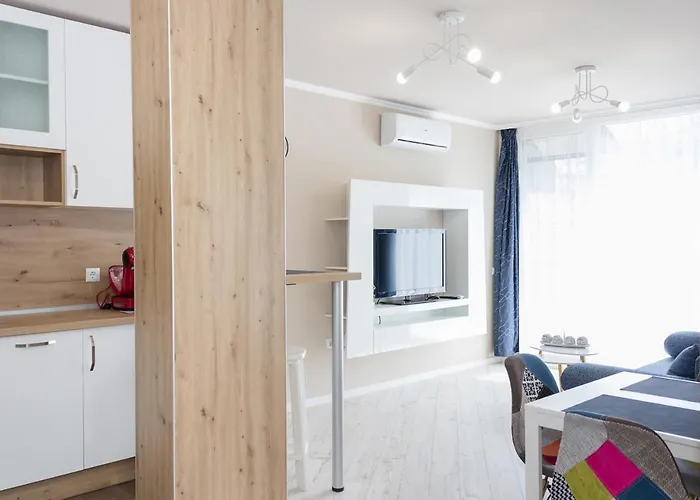 アパート Sunny Blue One-bedroom Flat With Balcony By Flat Mаnager *