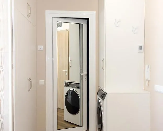 アパート Sunny Blue One-bedroom Flat With Balcony By Flat Mаnager *